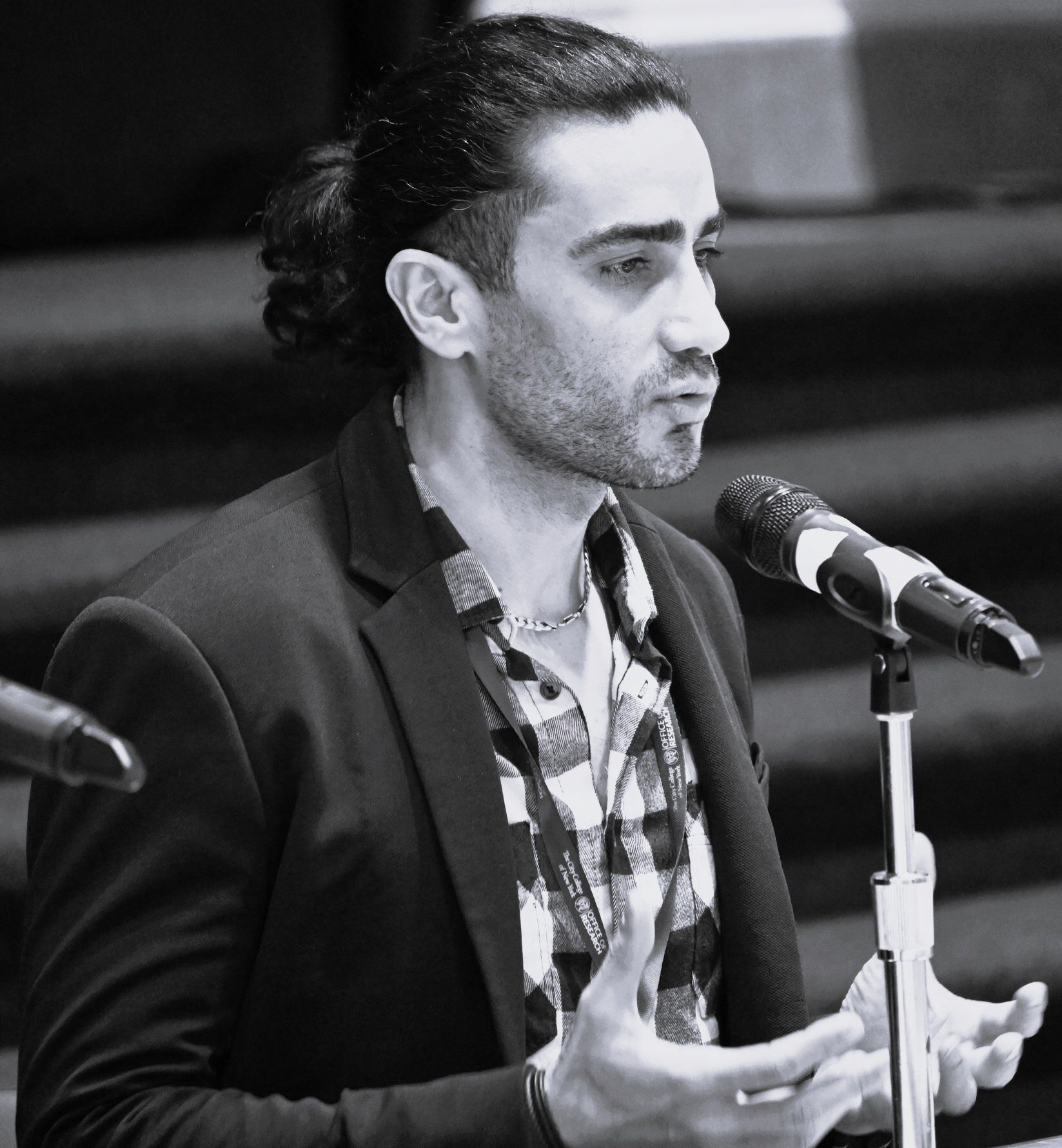 Portrait of Damon Bolhassani